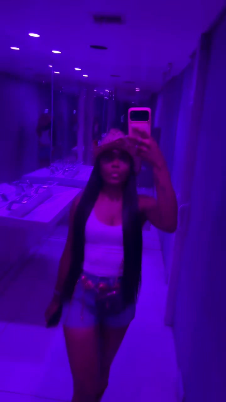 @Robin💛