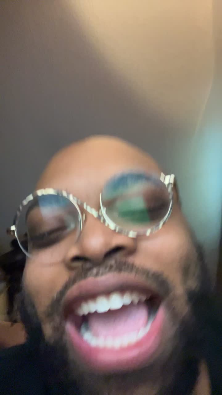 @Clyde