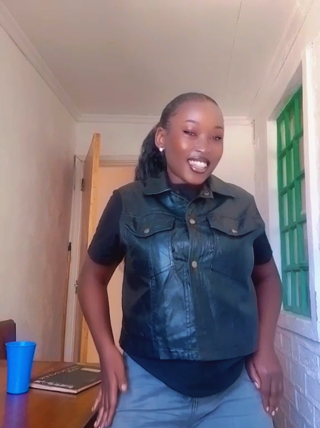 @Rollet.queen🇬🇧 🇰🇪