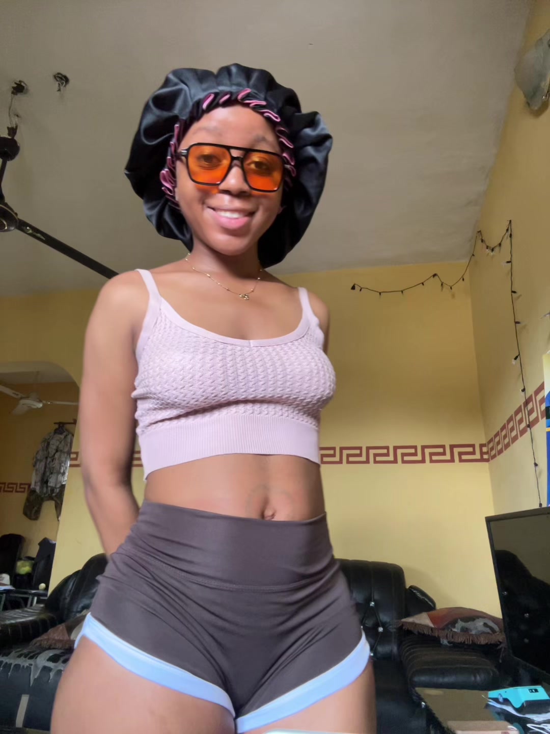 @PETITE_DEBBY🖤