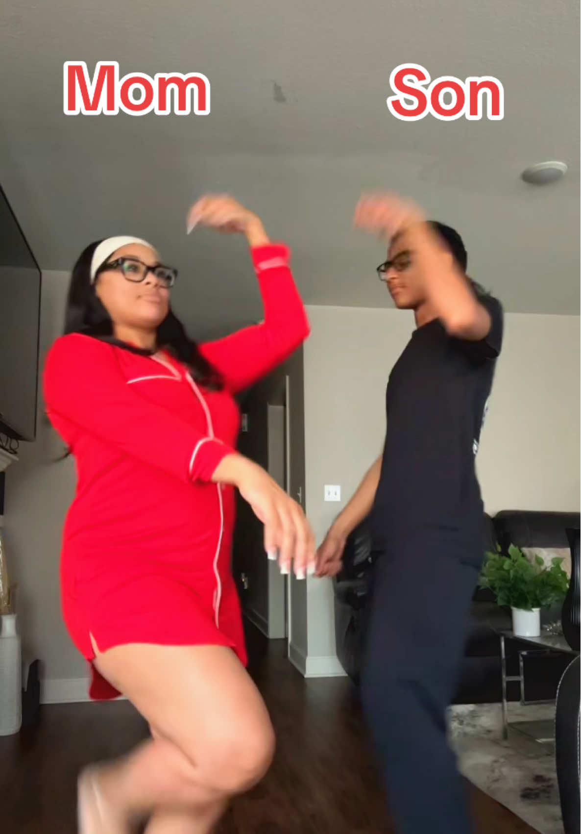 @SoSoNelle