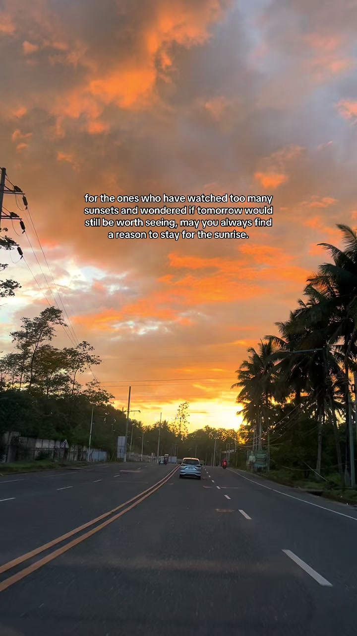 @Kulay ᥫ᭡.™