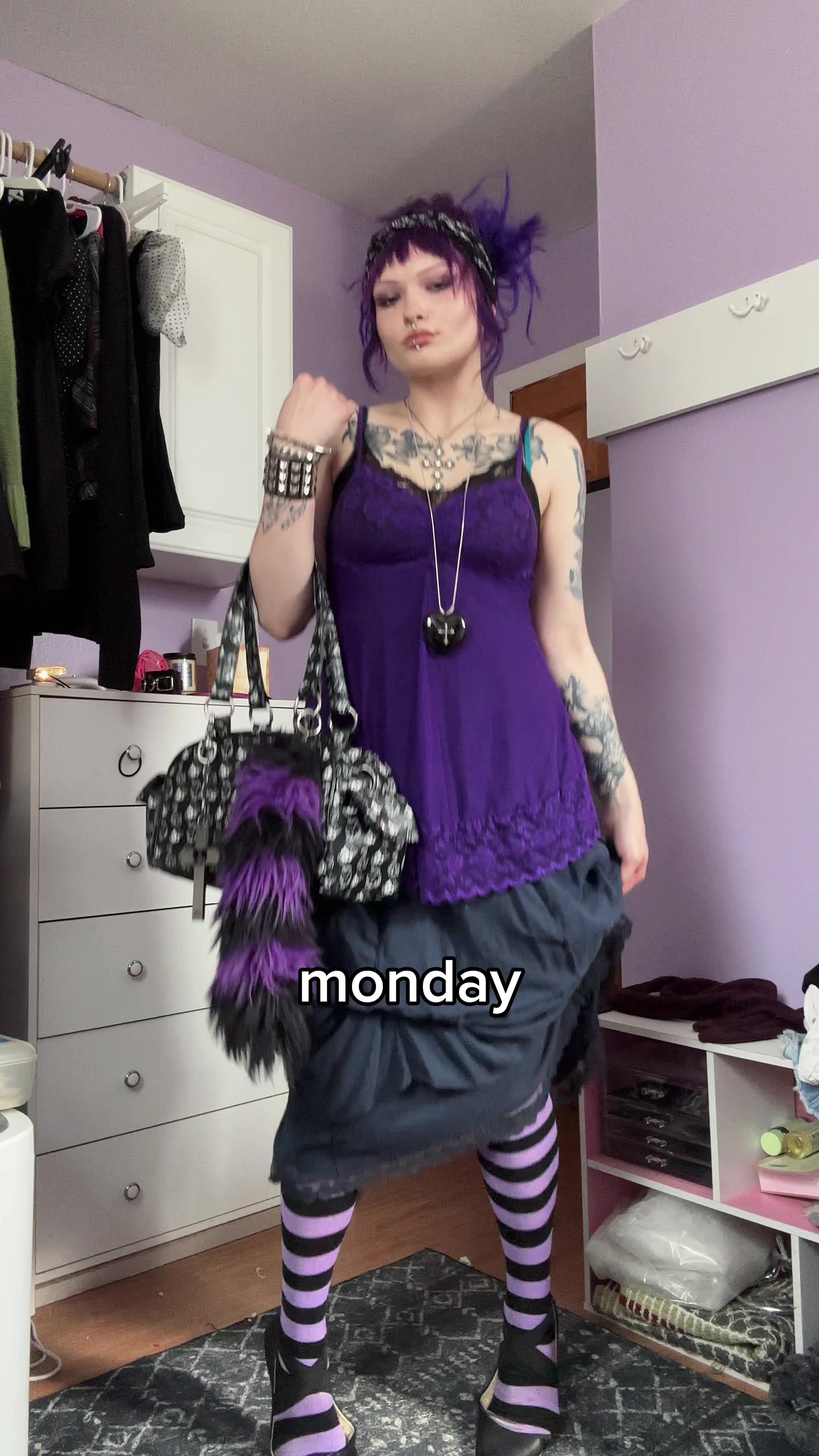 @emily โ