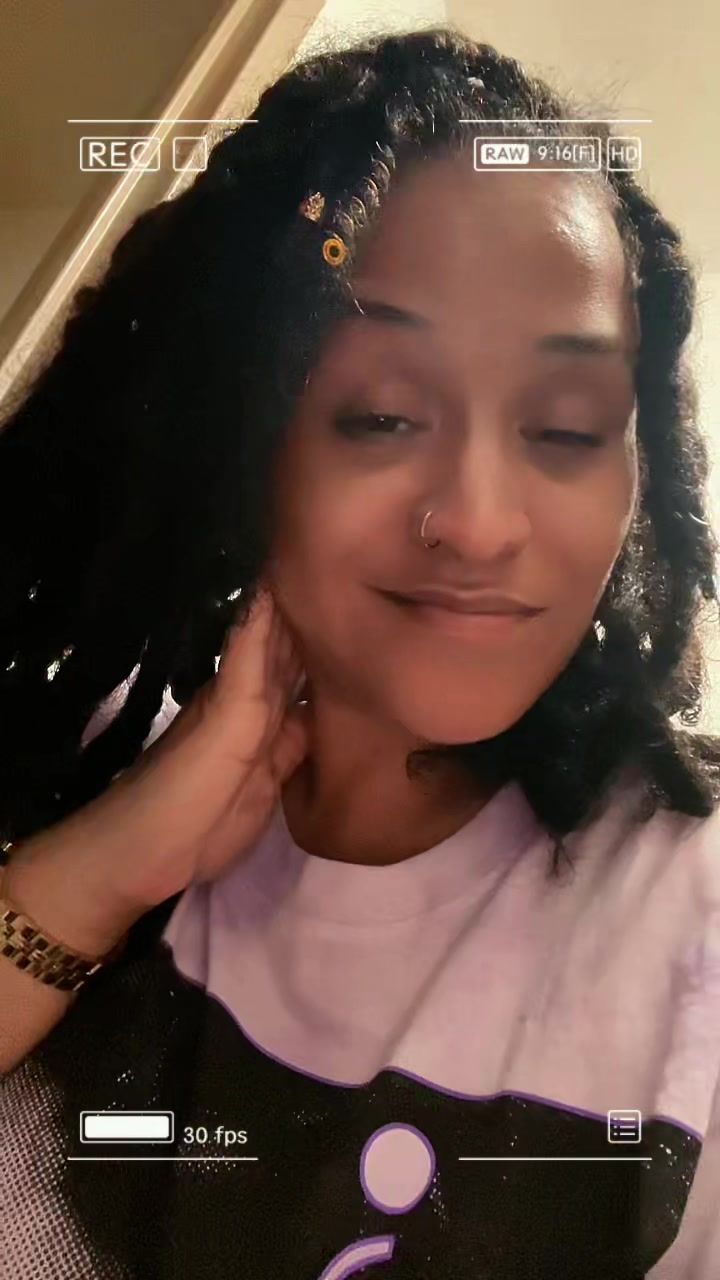@officialmomtrovert
