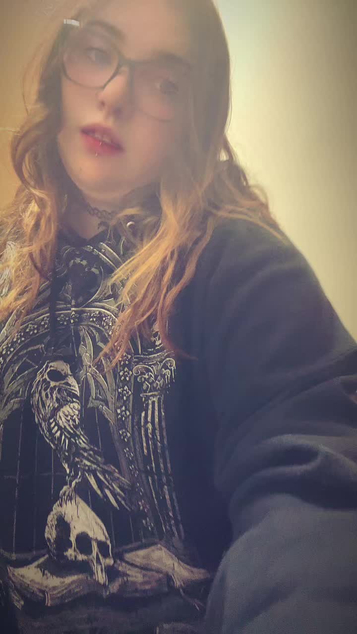 @🖤✨Mari✨🖤