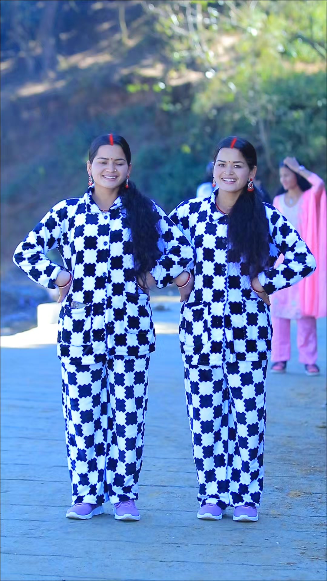 @@Twins sister's