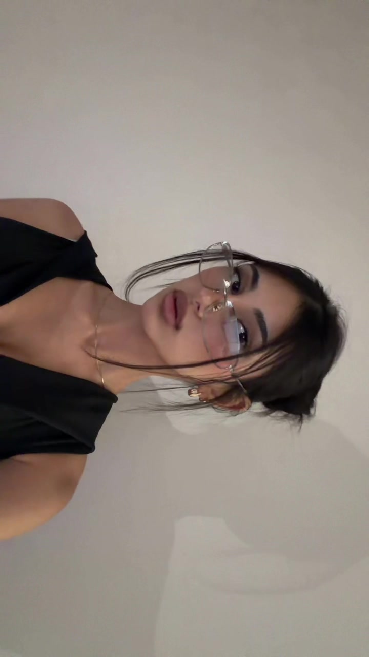 @Niusha
