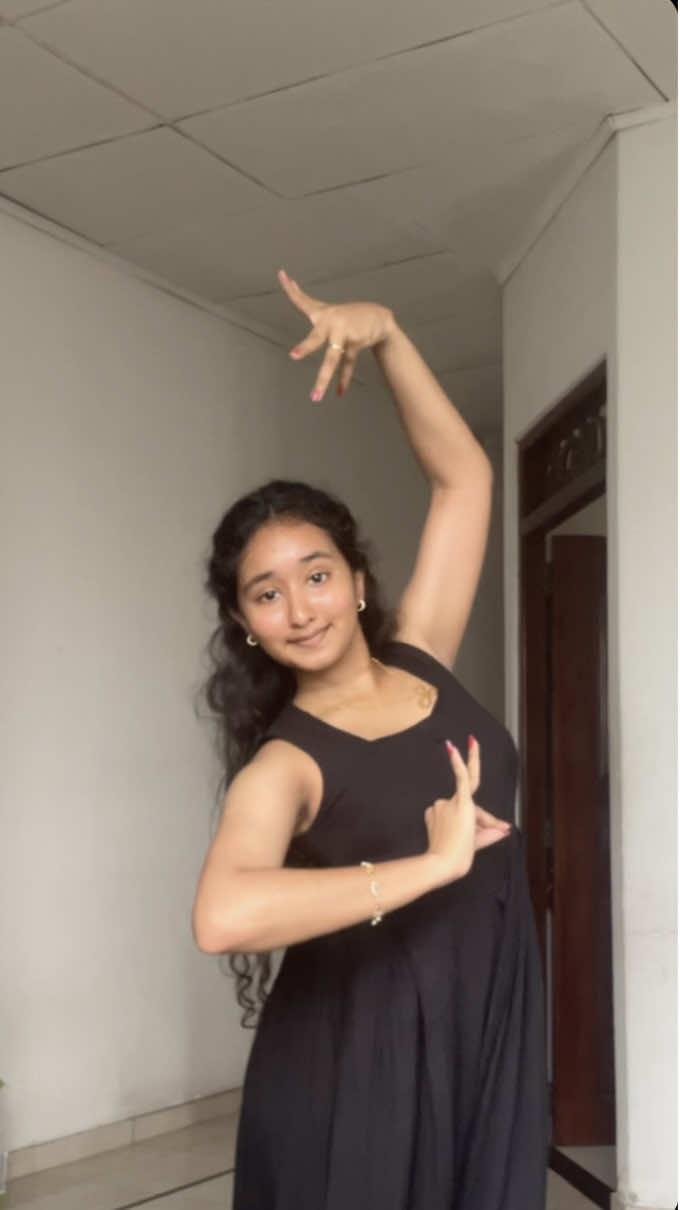 @Varshi_ka_28
