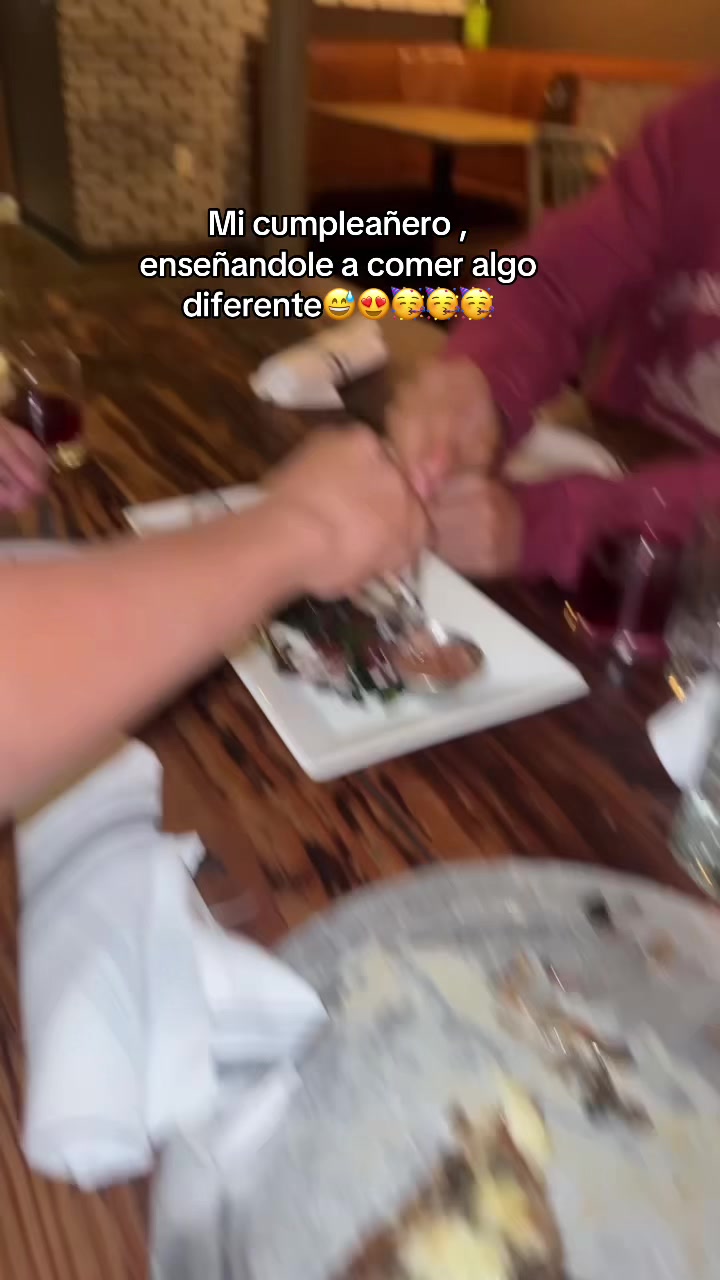 @Nekomejia