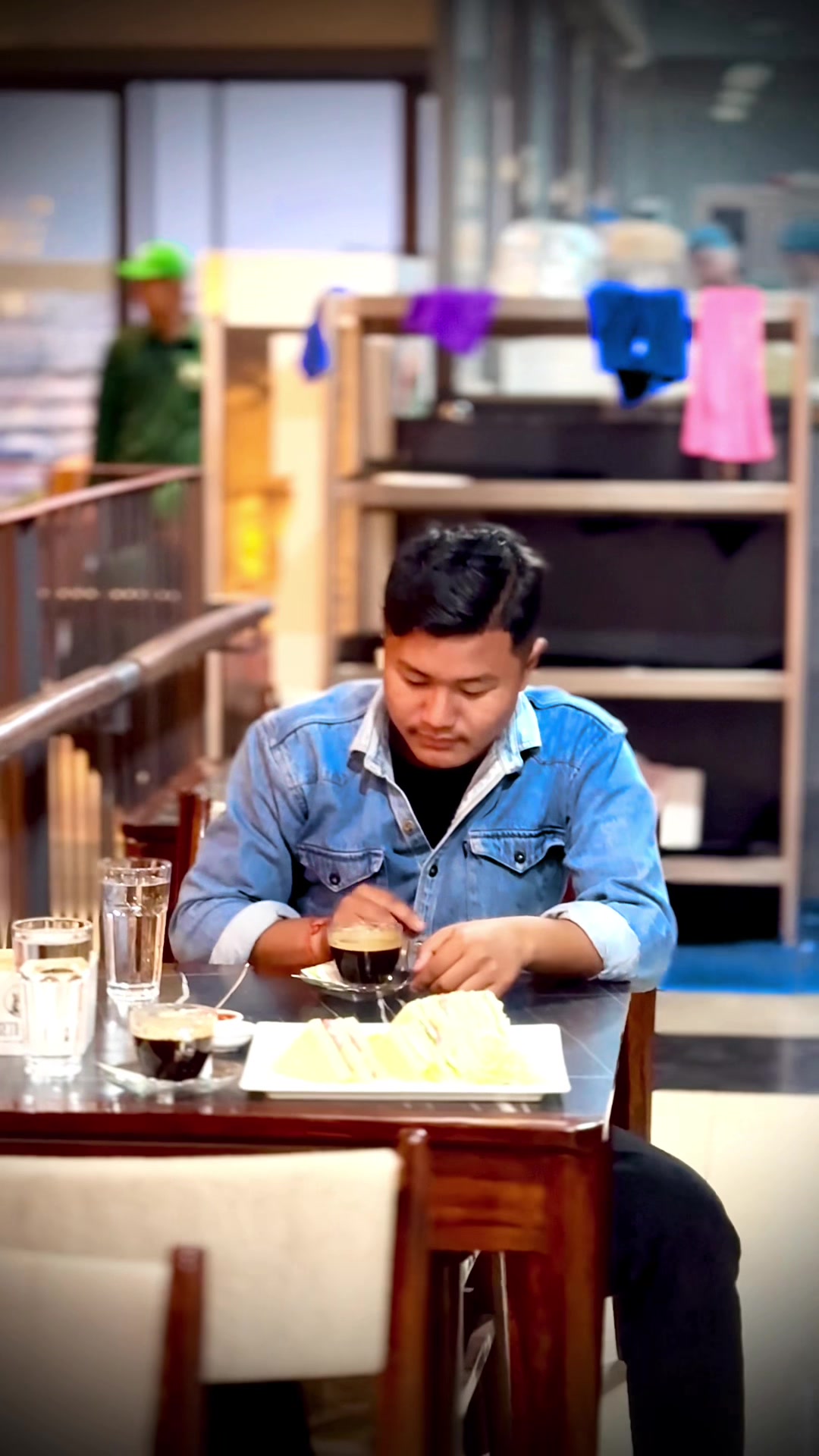 @Ayush Gurung