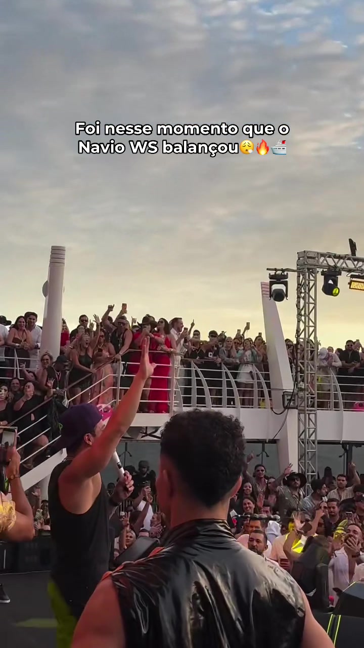 @Wesley Safad&atilde;o