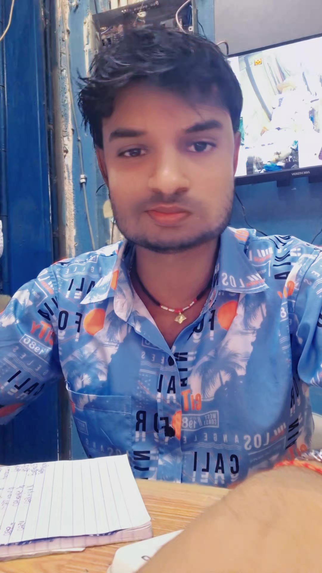 @AK Kumar A🫂H❤️🕉