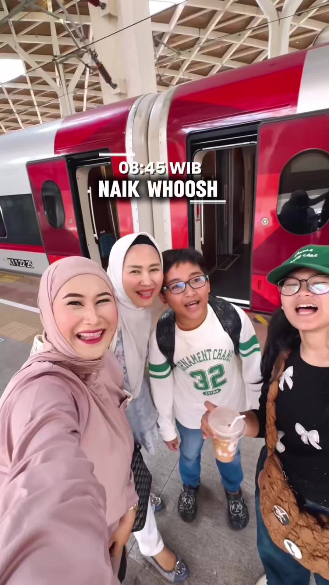 @Mama Akbar Alicia