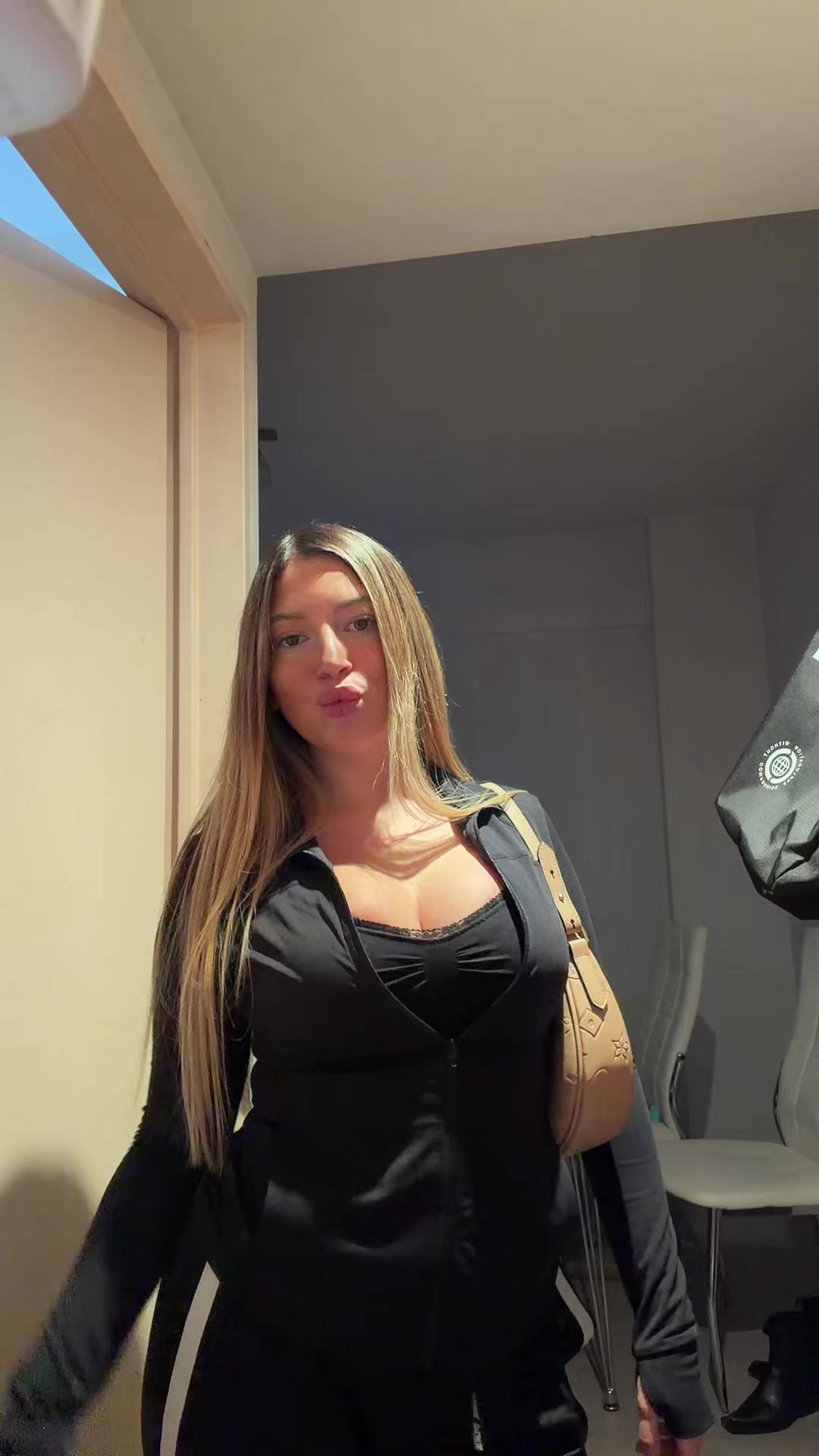 @azulnic