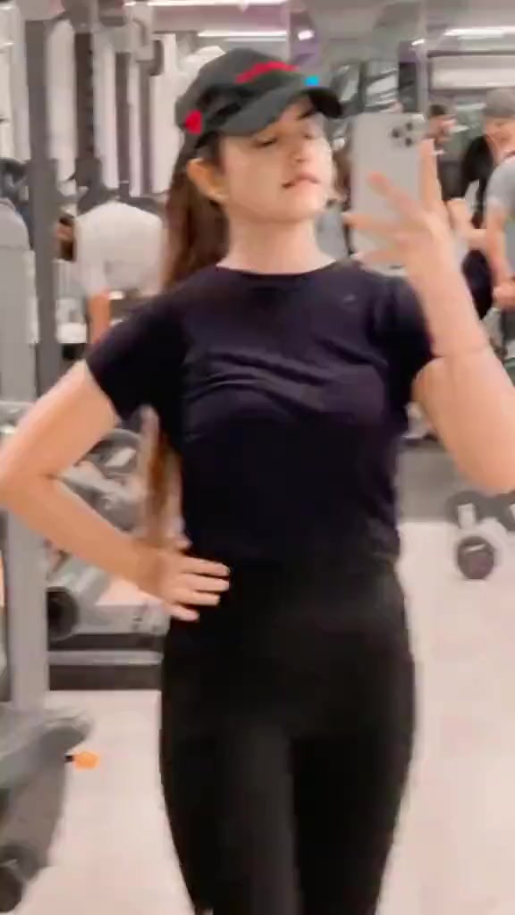 @ur_priyanka