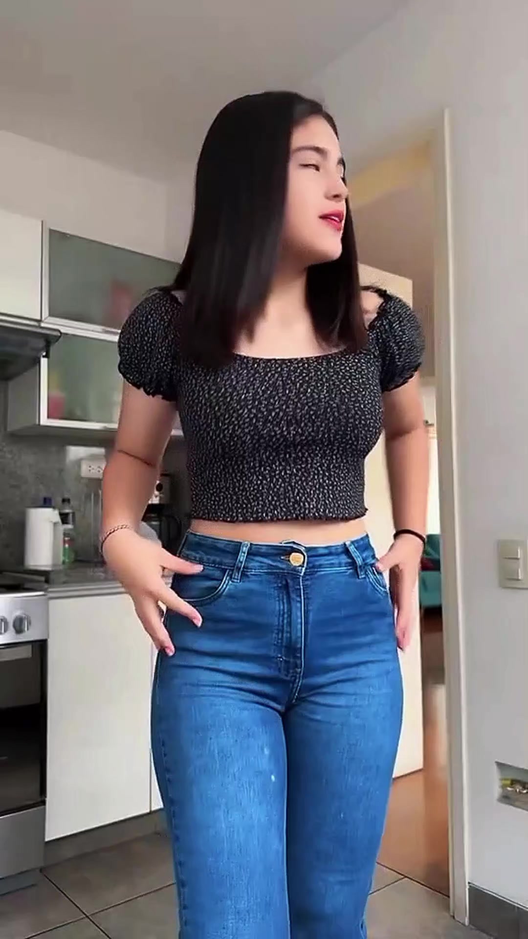 @๐ L U C Y ๐
