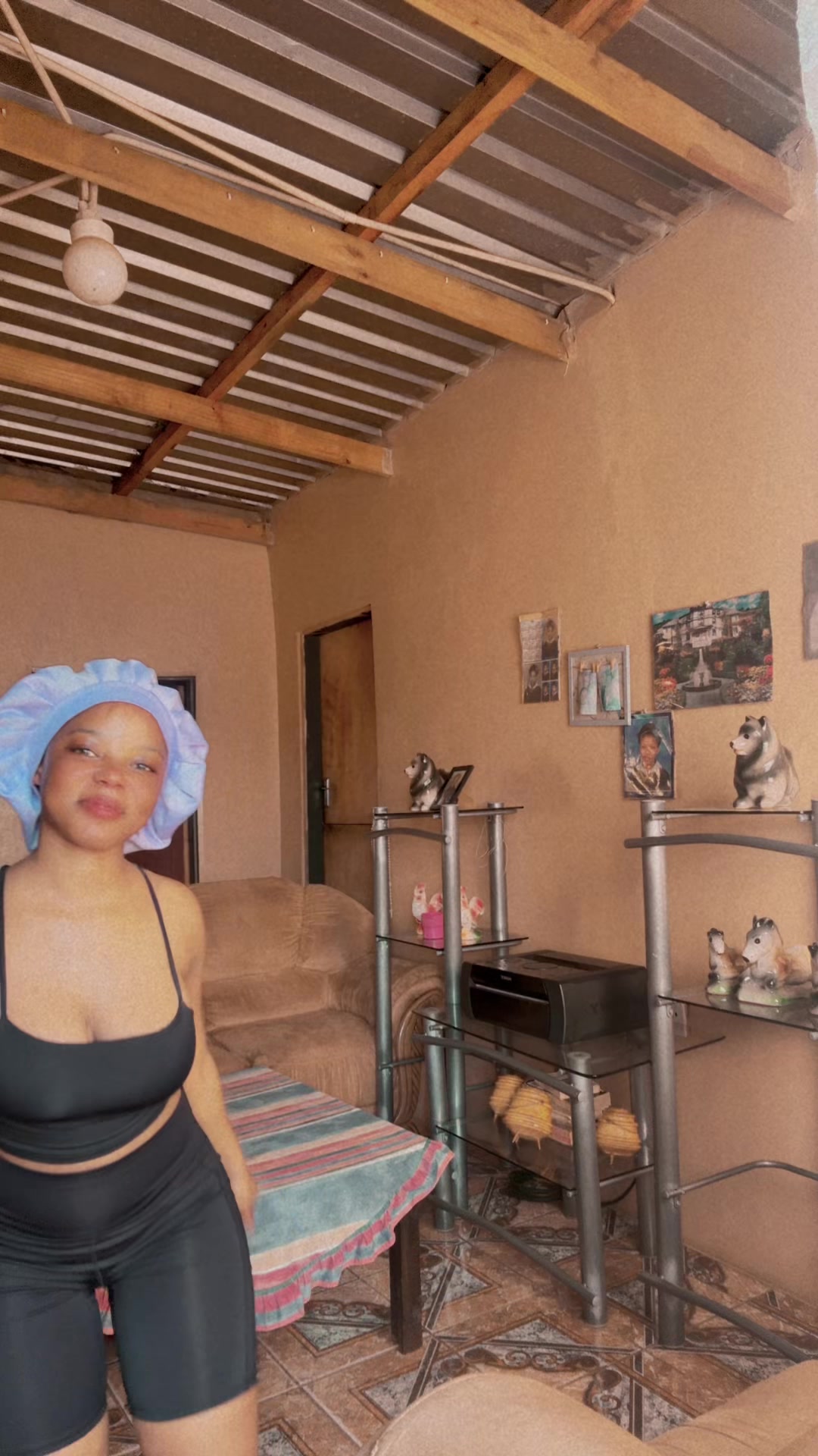 @Thembi Moabi
