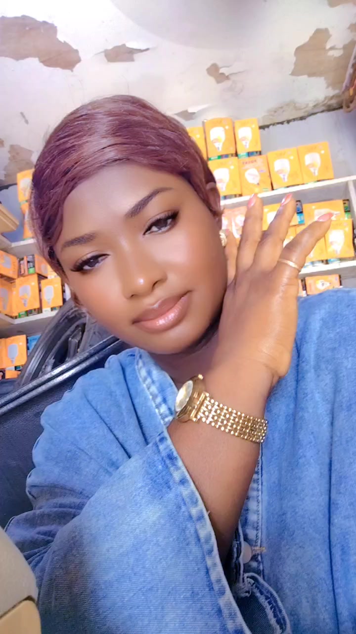 @Naahemaa Gold💛💛💛_💋💐💯