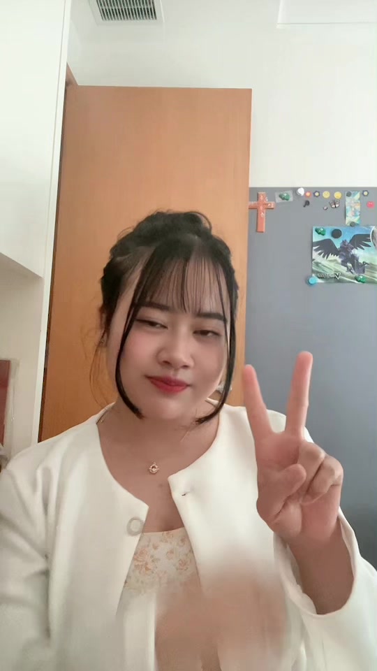 @Lily🦋
