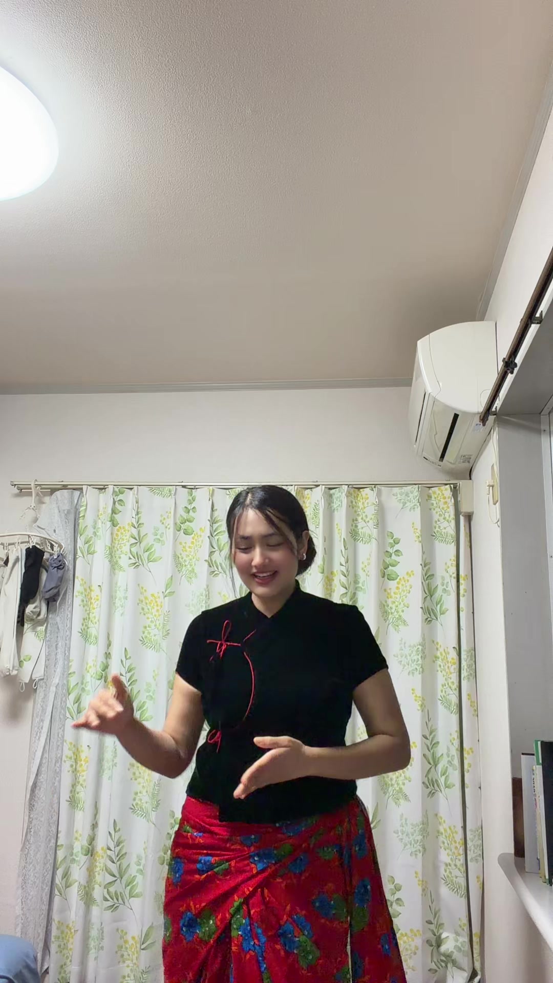 @anishamoktan_