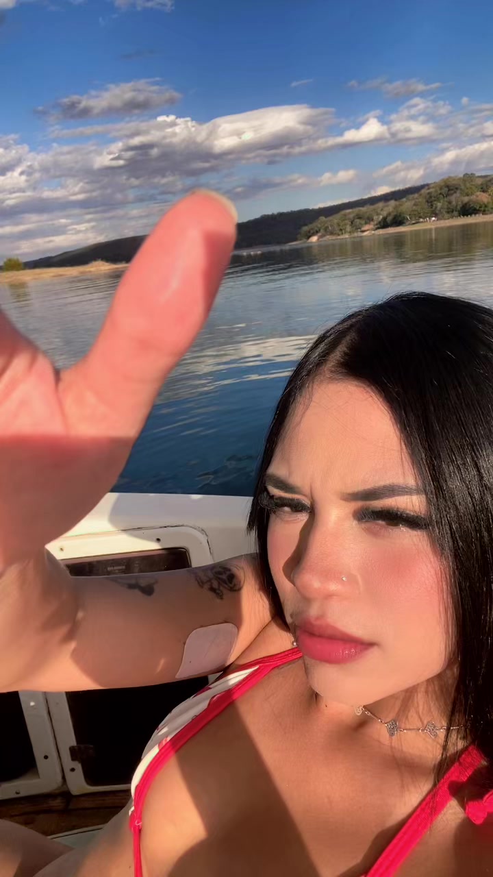 @Eshylen Evellyn