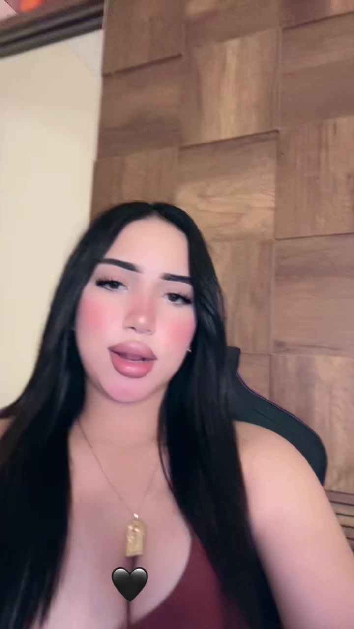 @mounia🔥
