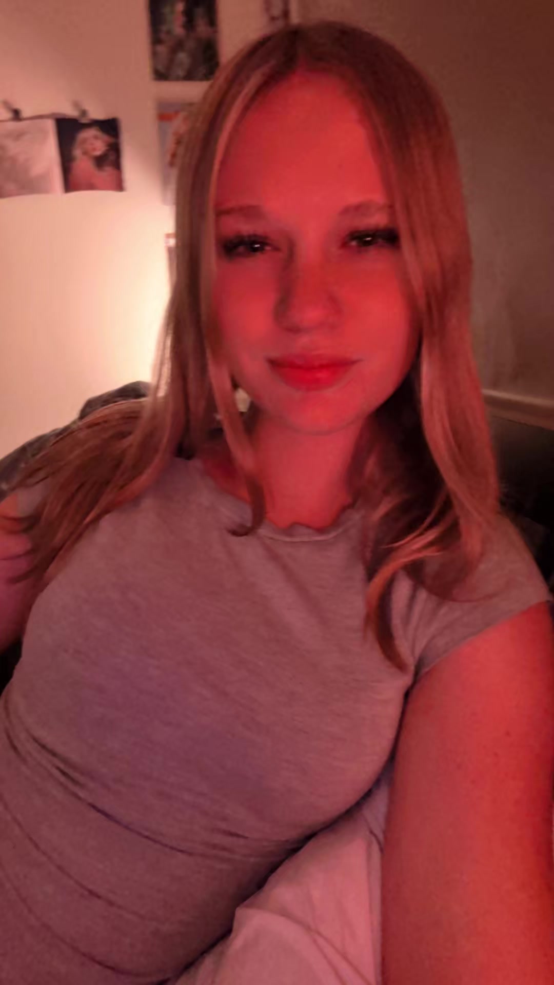@ellaa🕸️