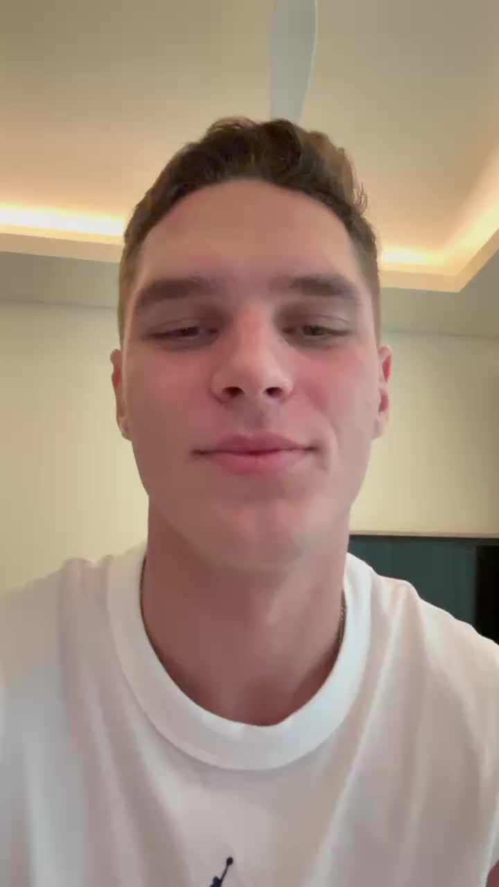 @𝒕🎥