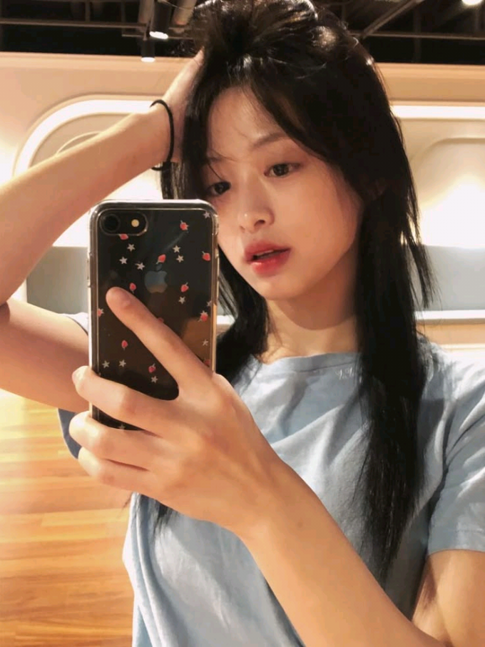 @아연