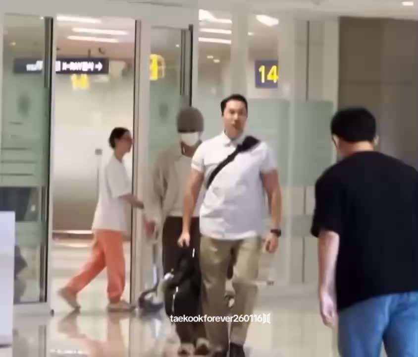 @UnRealLove