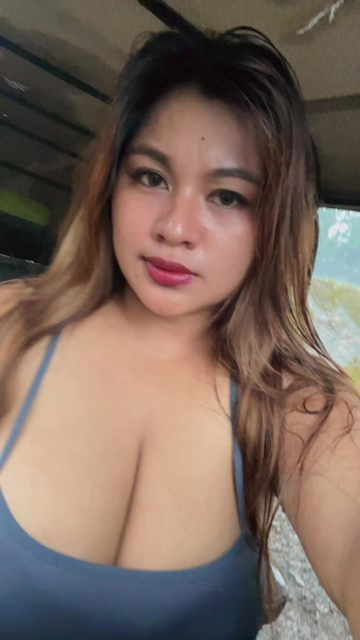 @cleavage mom