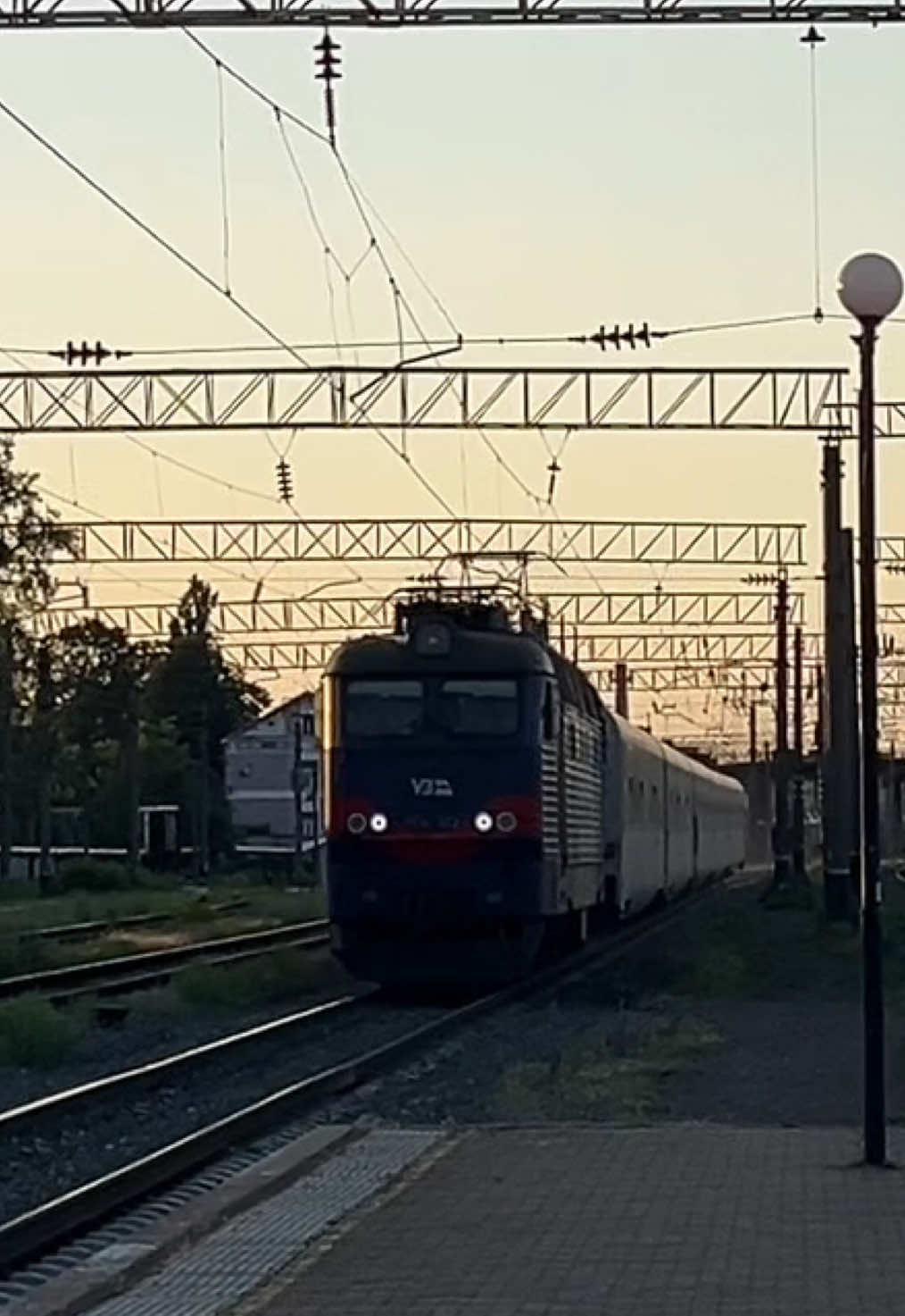 @Вайбовий залізничник