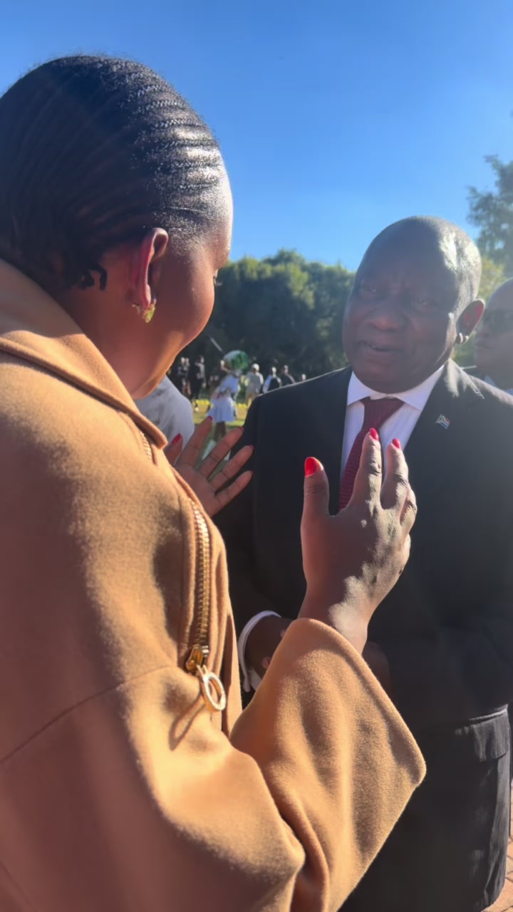 @Tandi_Mahambehlala