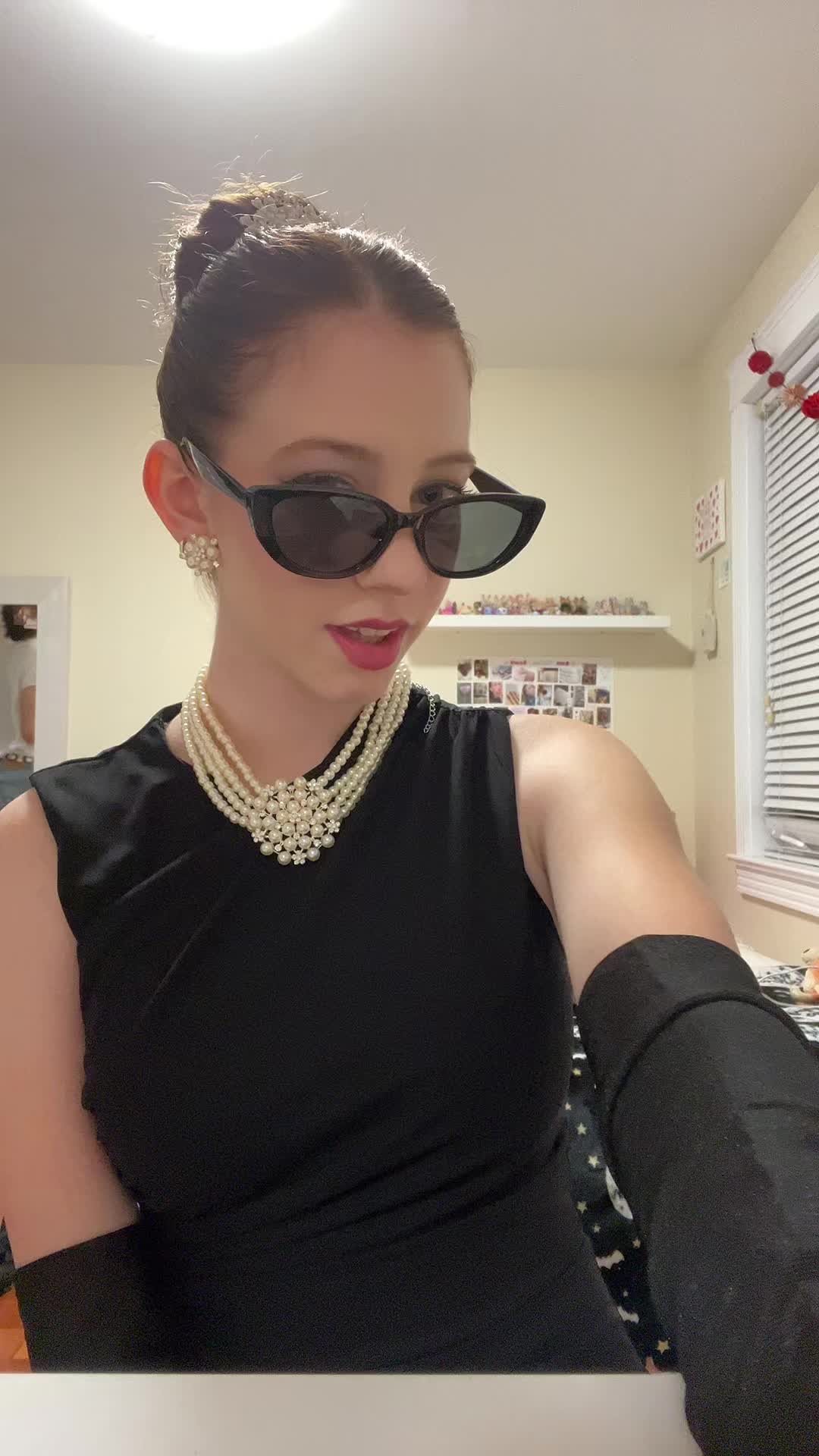 @ellamacraee_