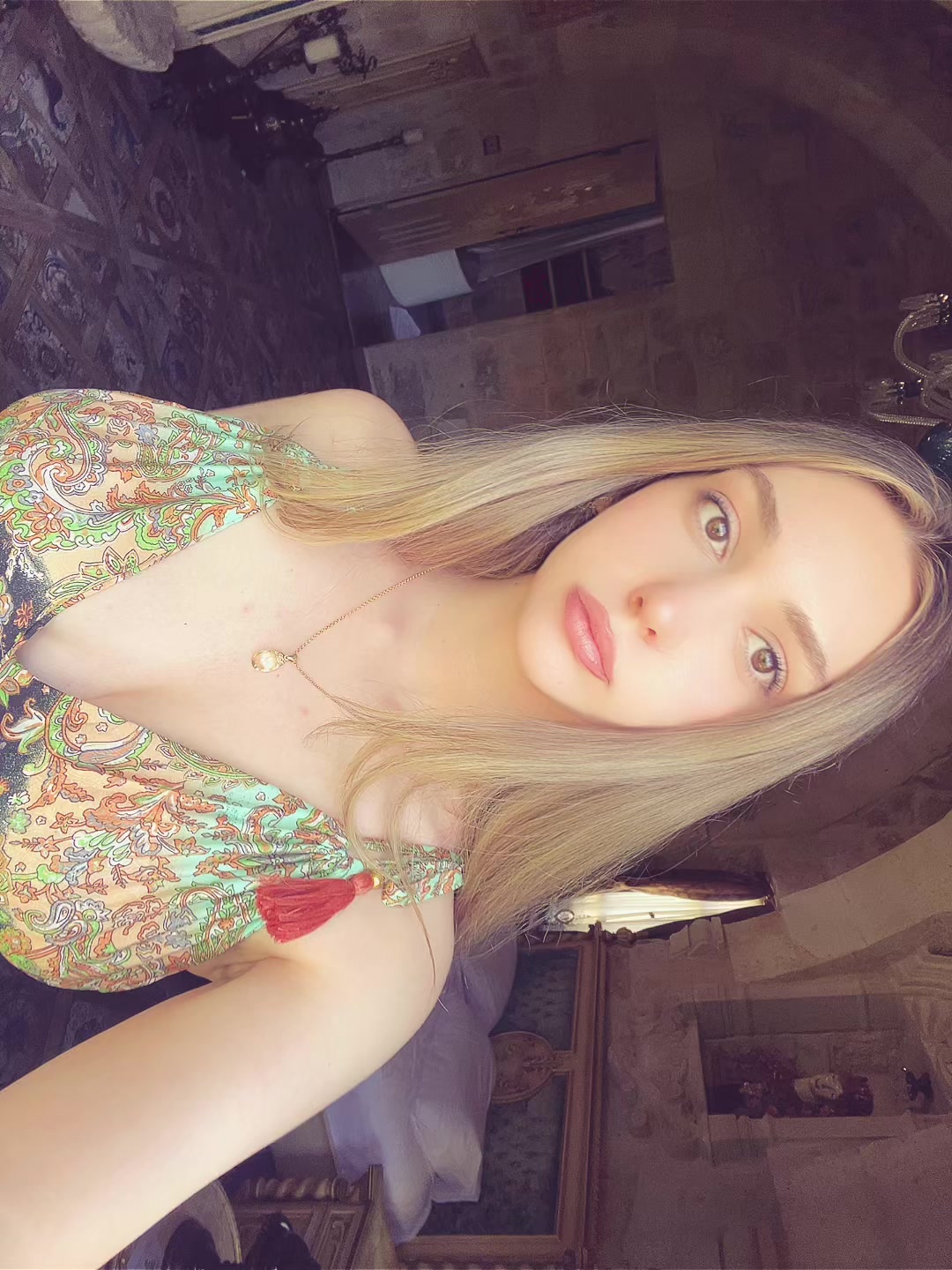 @Azra Hifa