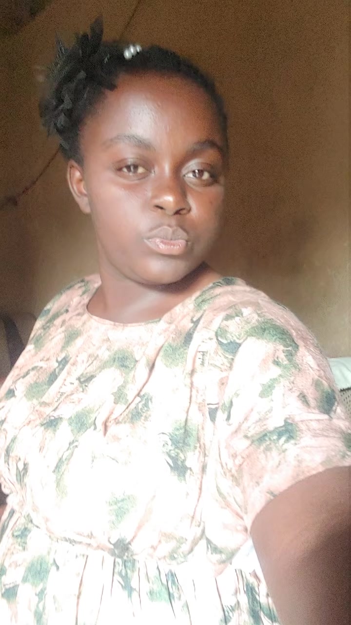 @Esther Mbafumoja