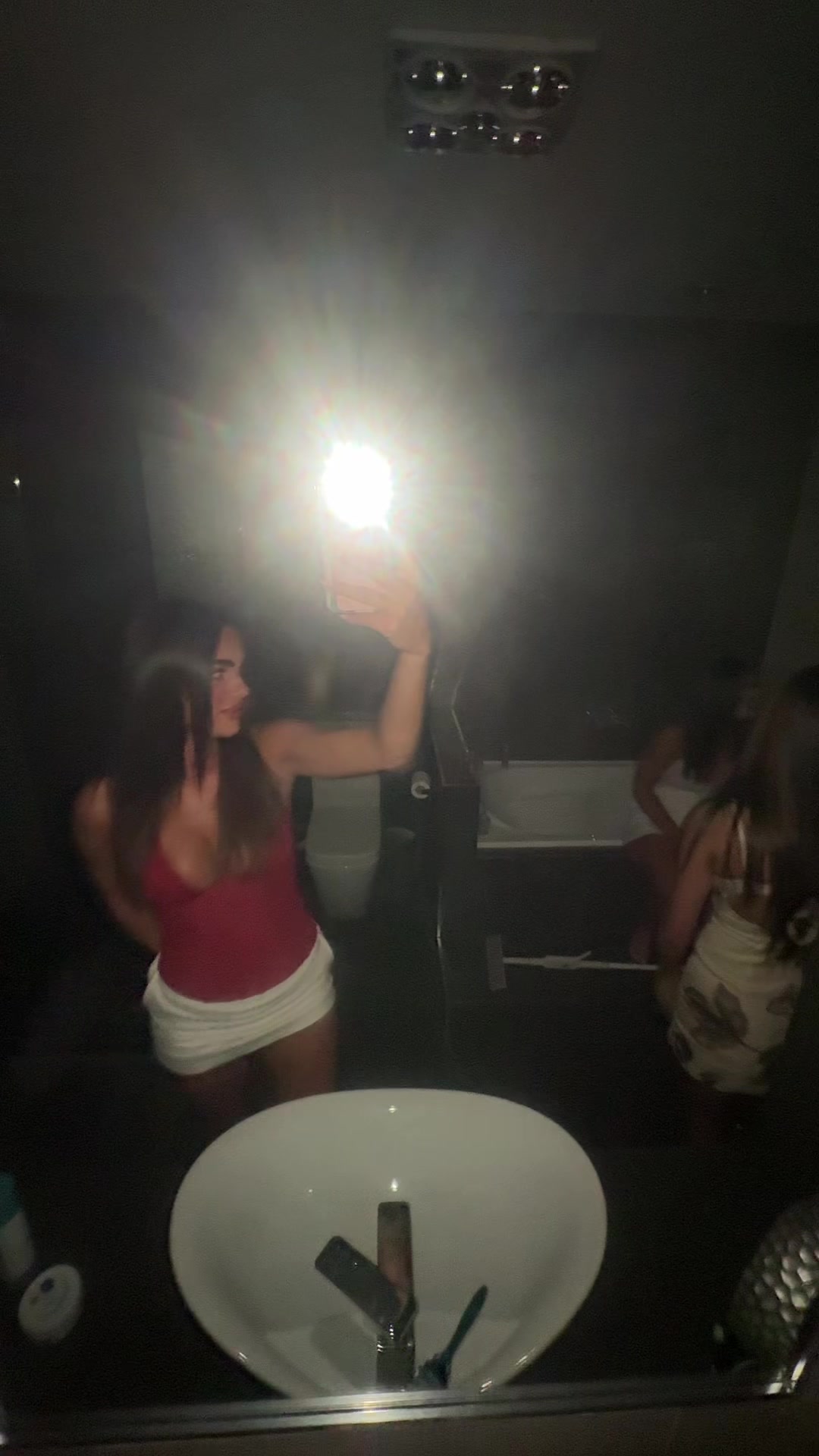 @Kiki