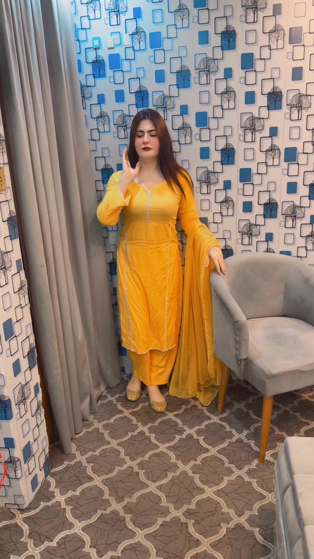 @Riya Khan34