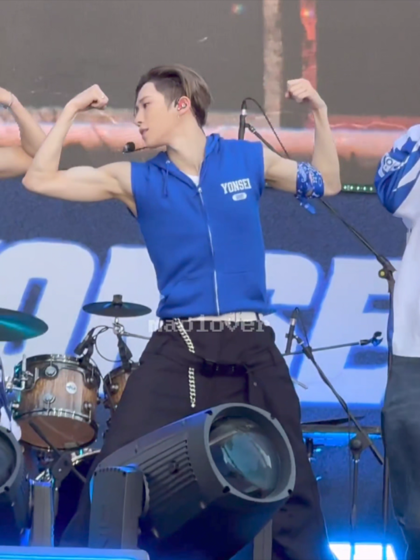 @jiahao's tambourine hair