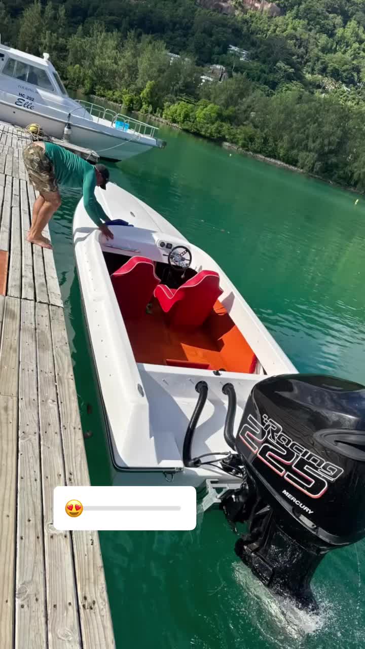 @Jetski_Sey