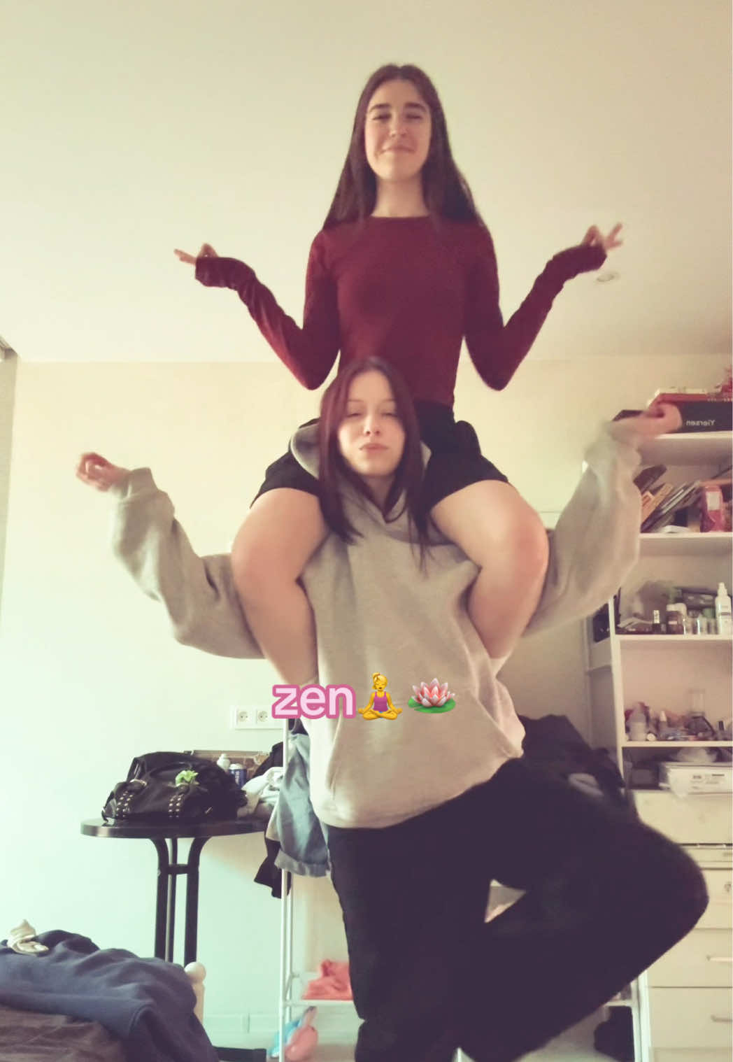 @lizzwiththerizz༒
