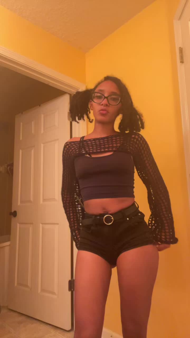 @Ickynikki