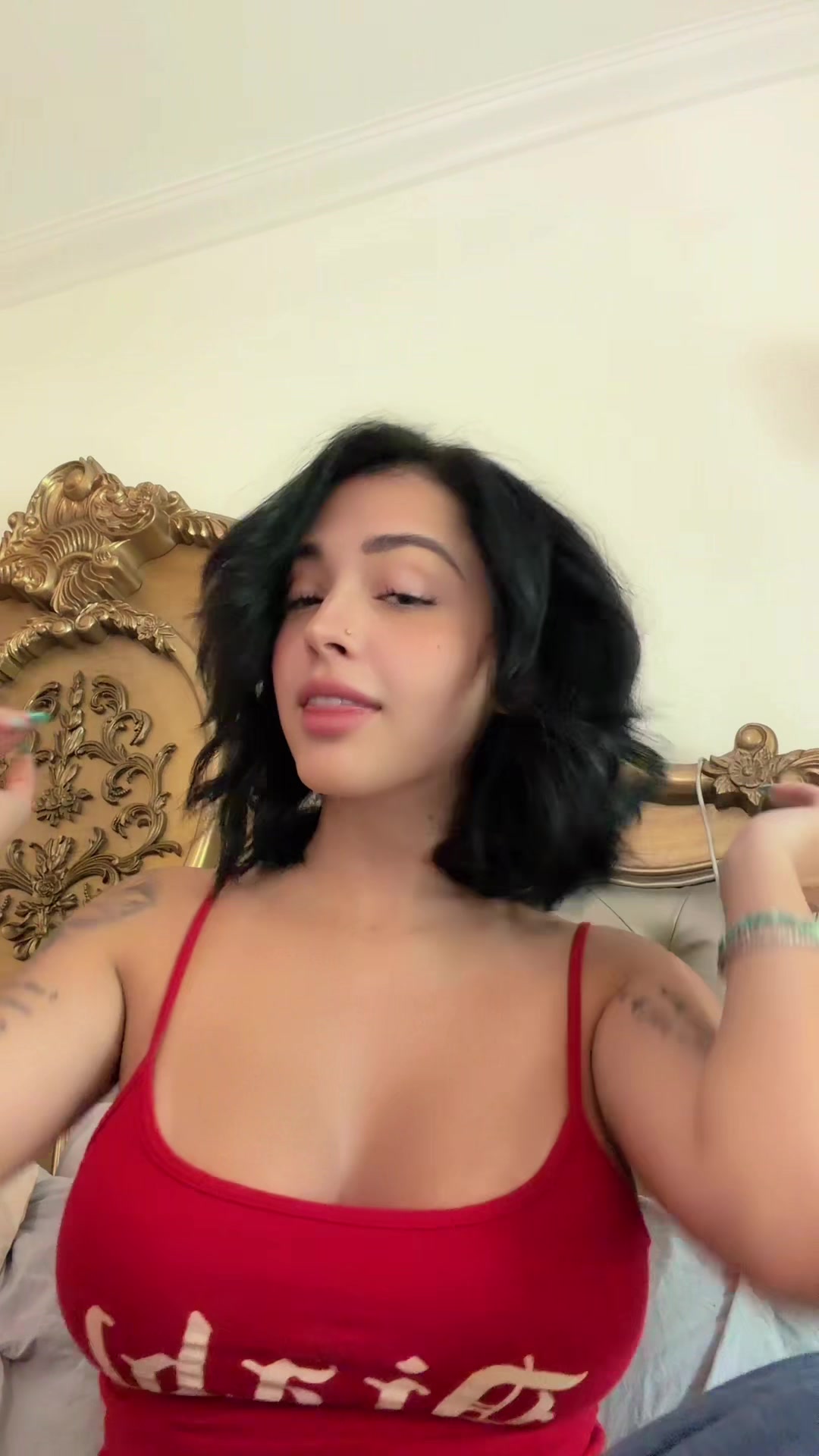 @Malu Trevejo