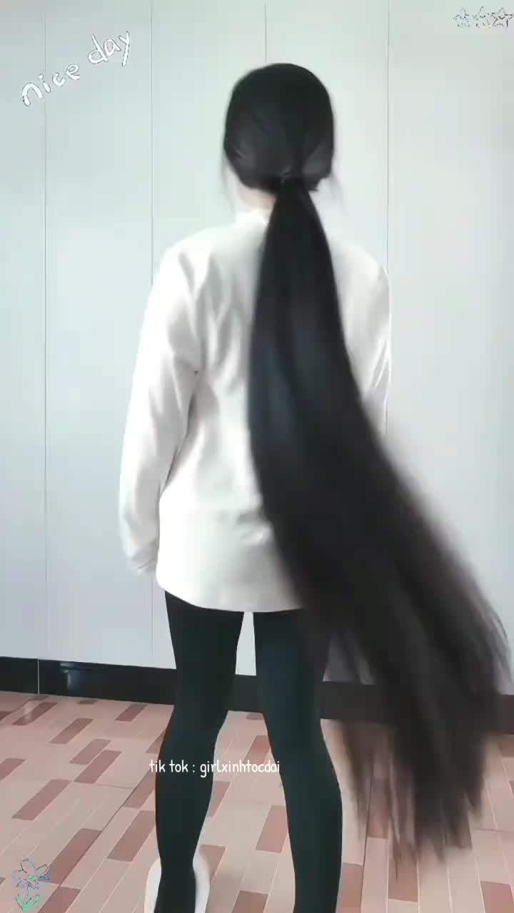 @Những C&ocirc; G&aacute;i T&oacute;c D&agrave;i