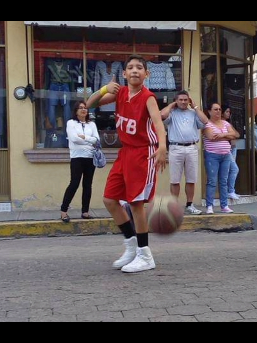 @Chefloma30 🏀🍇