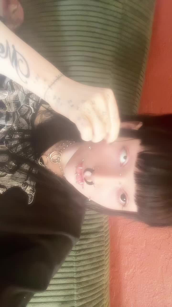 @audreysaysmeow