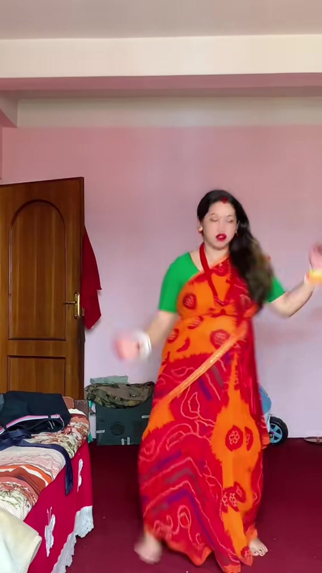 @Urmi