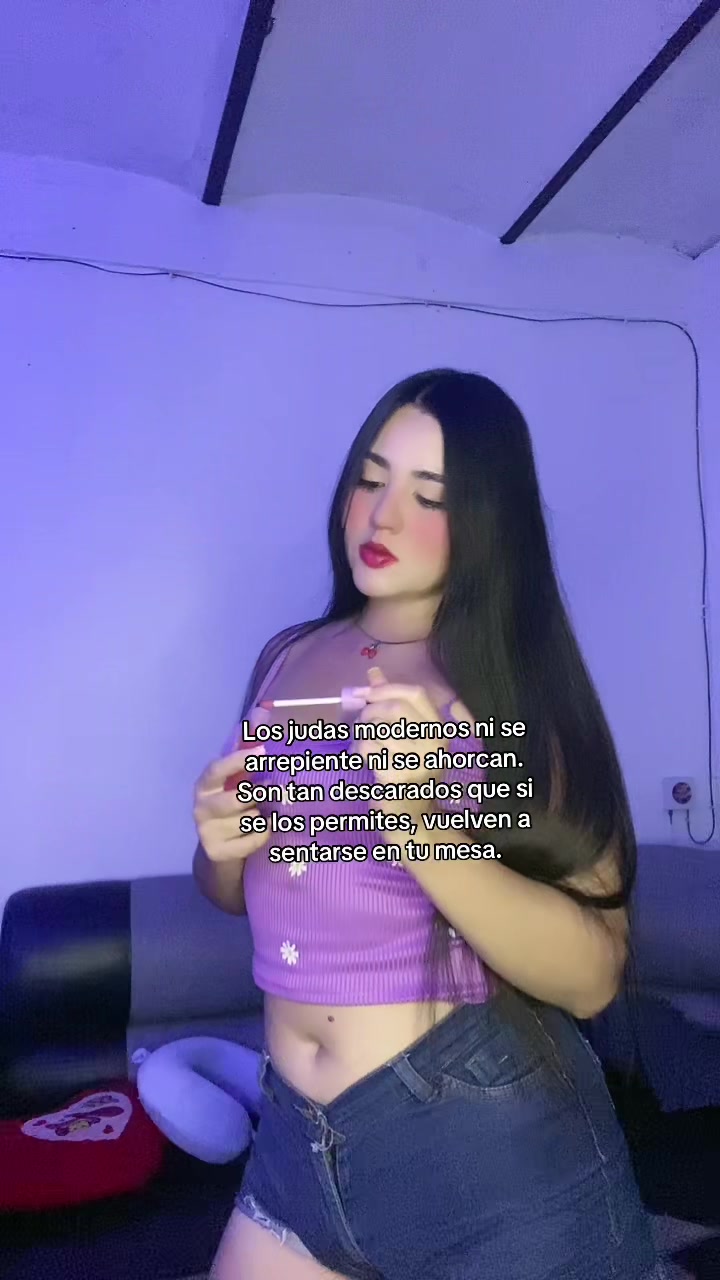 @ℒ𝒶 ℱ𝓇𝑒𝓈𝒾🍓🐝