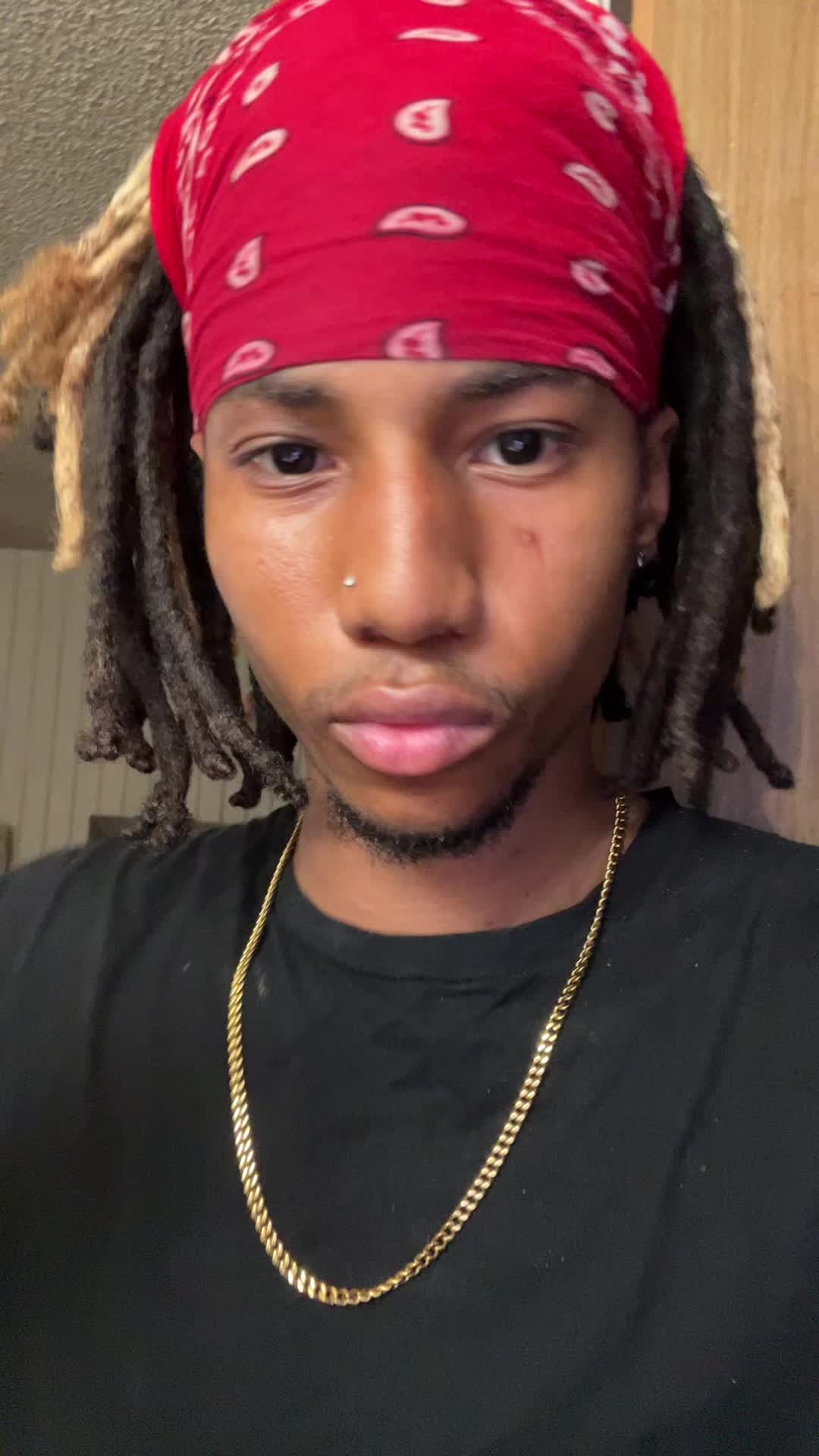 @⃟