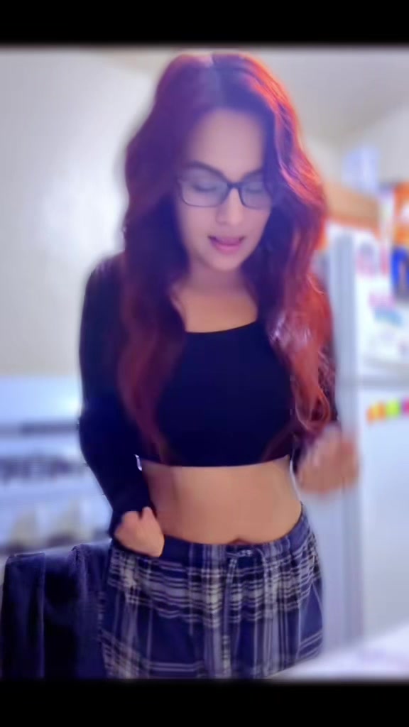 @KittynIza